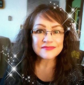 Meet your Posher, Debbie